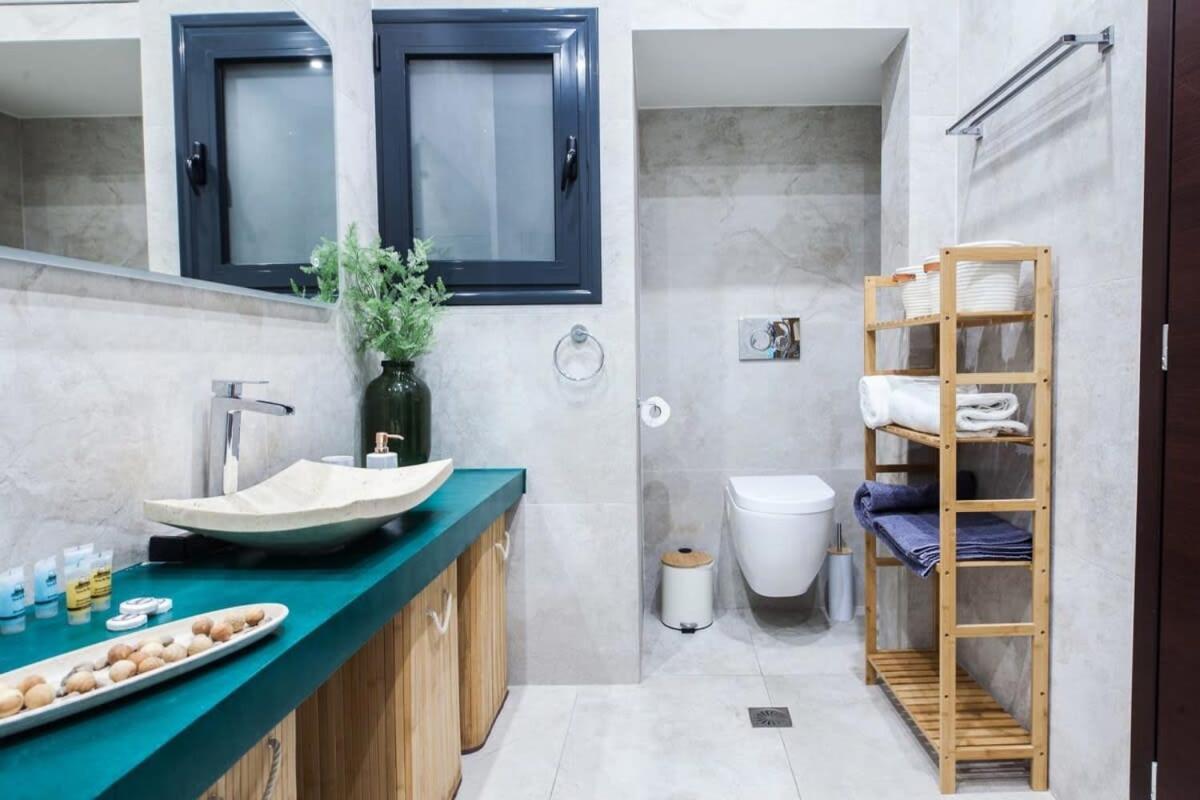 Beautiful Elegant Apartment Next To Monastiraki Atina Dış mekan fotoğraf