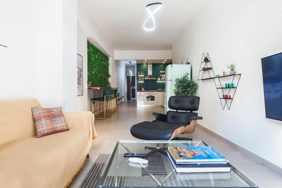 Beautiful Elegant Apartment Next To Monastiraki Atina Dış mekan fotoğraf
